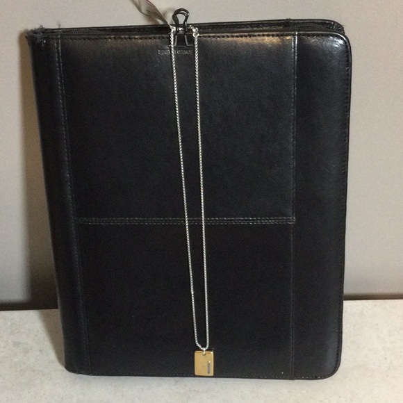 NWT Silver link chain with gold Greek emblem pendant - Picture 2 of 6